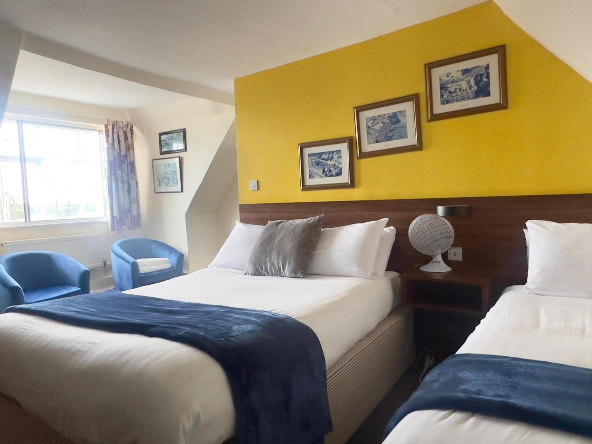 Scole Inn Hotel Дис Стая снимка