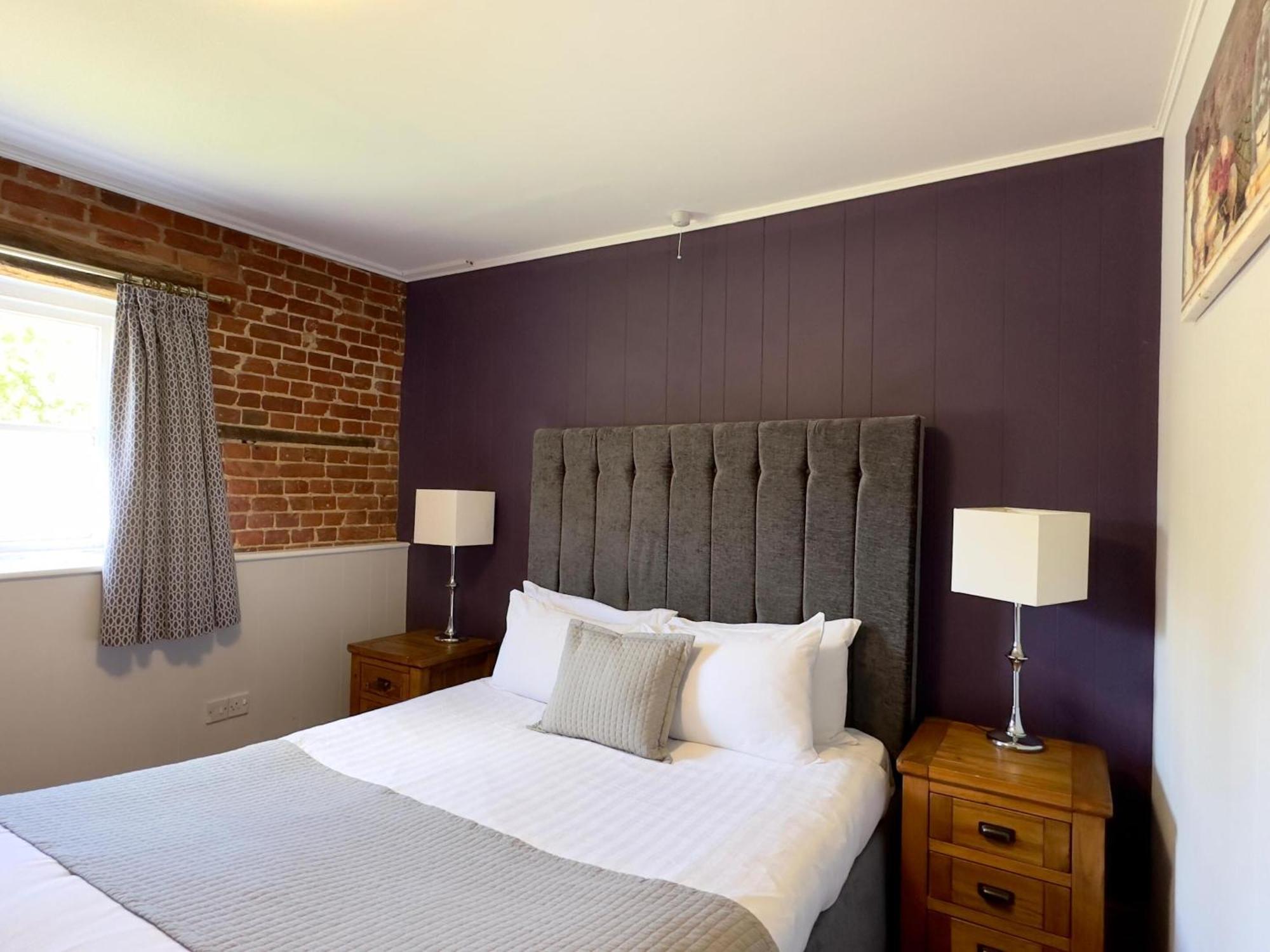 Scole Inn Hotel Дис Стая снимка
