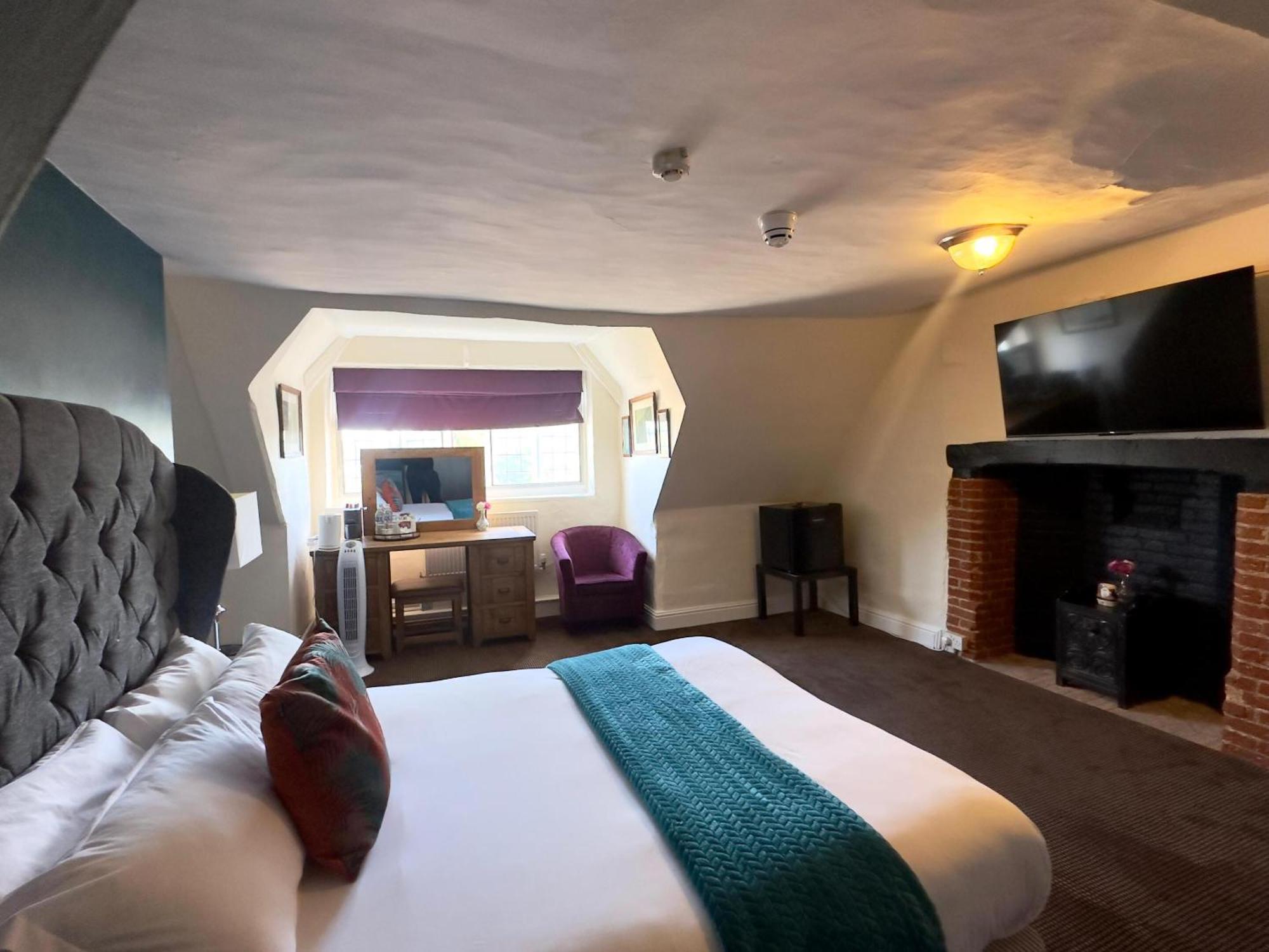Scole Inn Hotel Дис Стая снимка