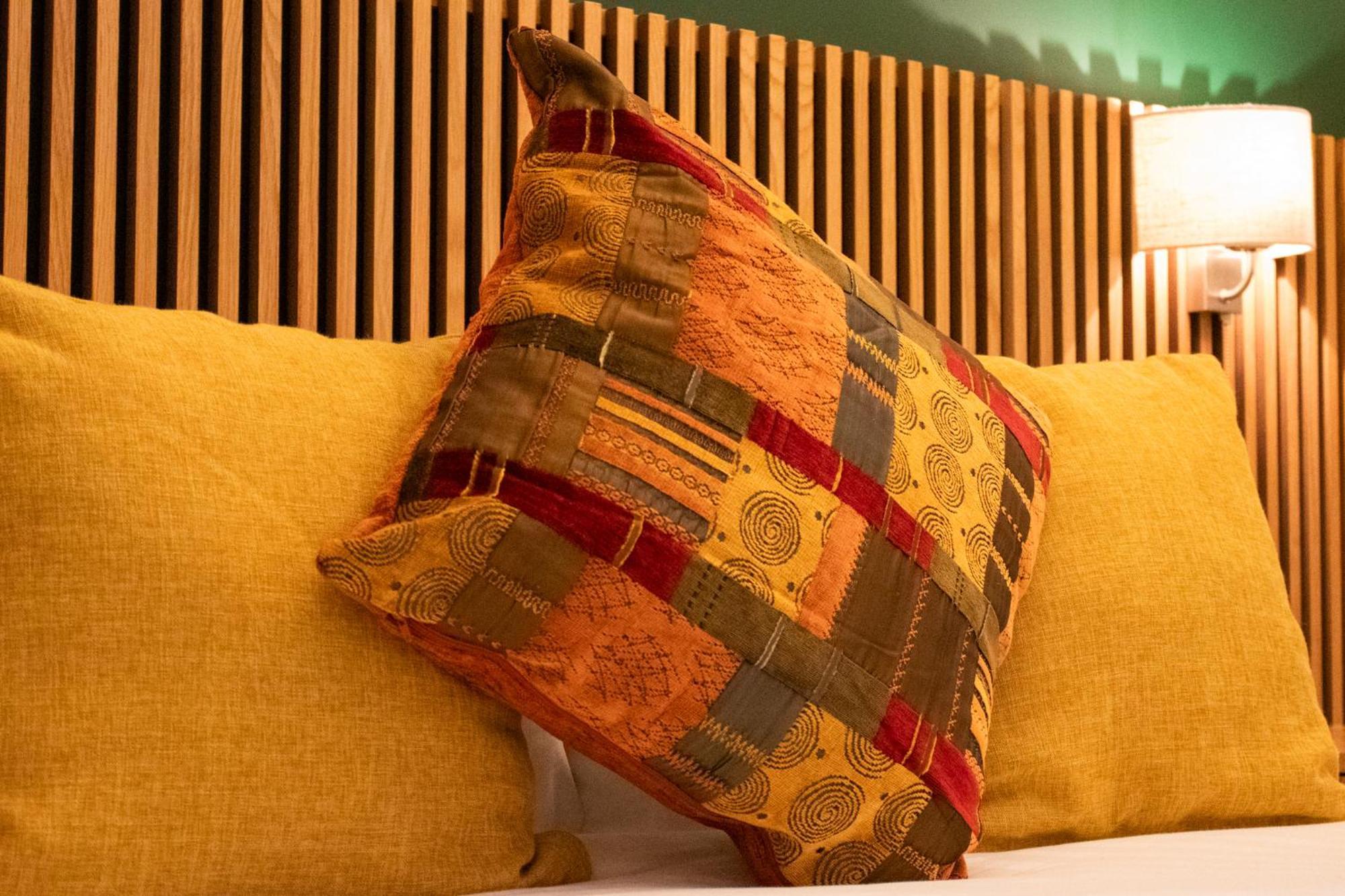 Scole Inn Hotel Дис Стая снимка